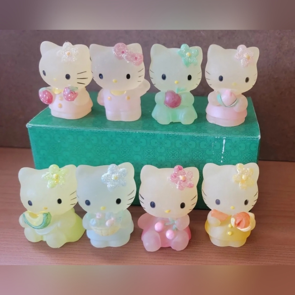 Vintage 8 pc hello kitty figure lot